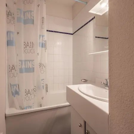 1-bedroom In Apartment *